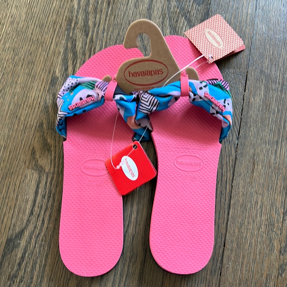 Havaianas- NWT- size 39-40- color pink porcelain